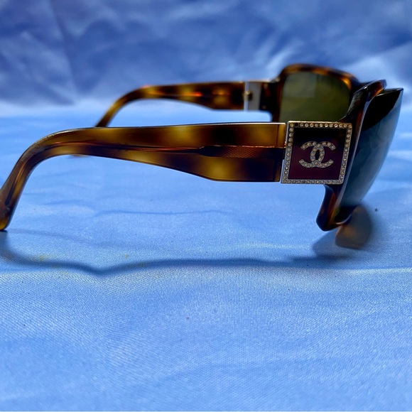 Chanel Brown  Frame /  Crystal Logo CC Sunglasses 5081-B - Picture 6 of 16